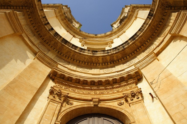 Aliquam magna massa
